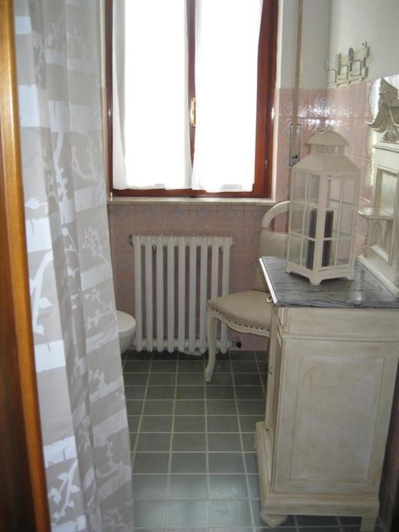 לינה וארוחת בוקר Malnate La Casa Dei Pini מראה חיצוני תמונה