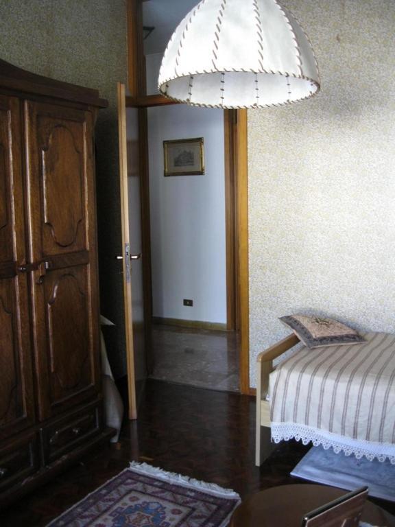 לינה וארוחת בוקר Malnate La Casa Dei Pini מראה חיצוני תמונה
